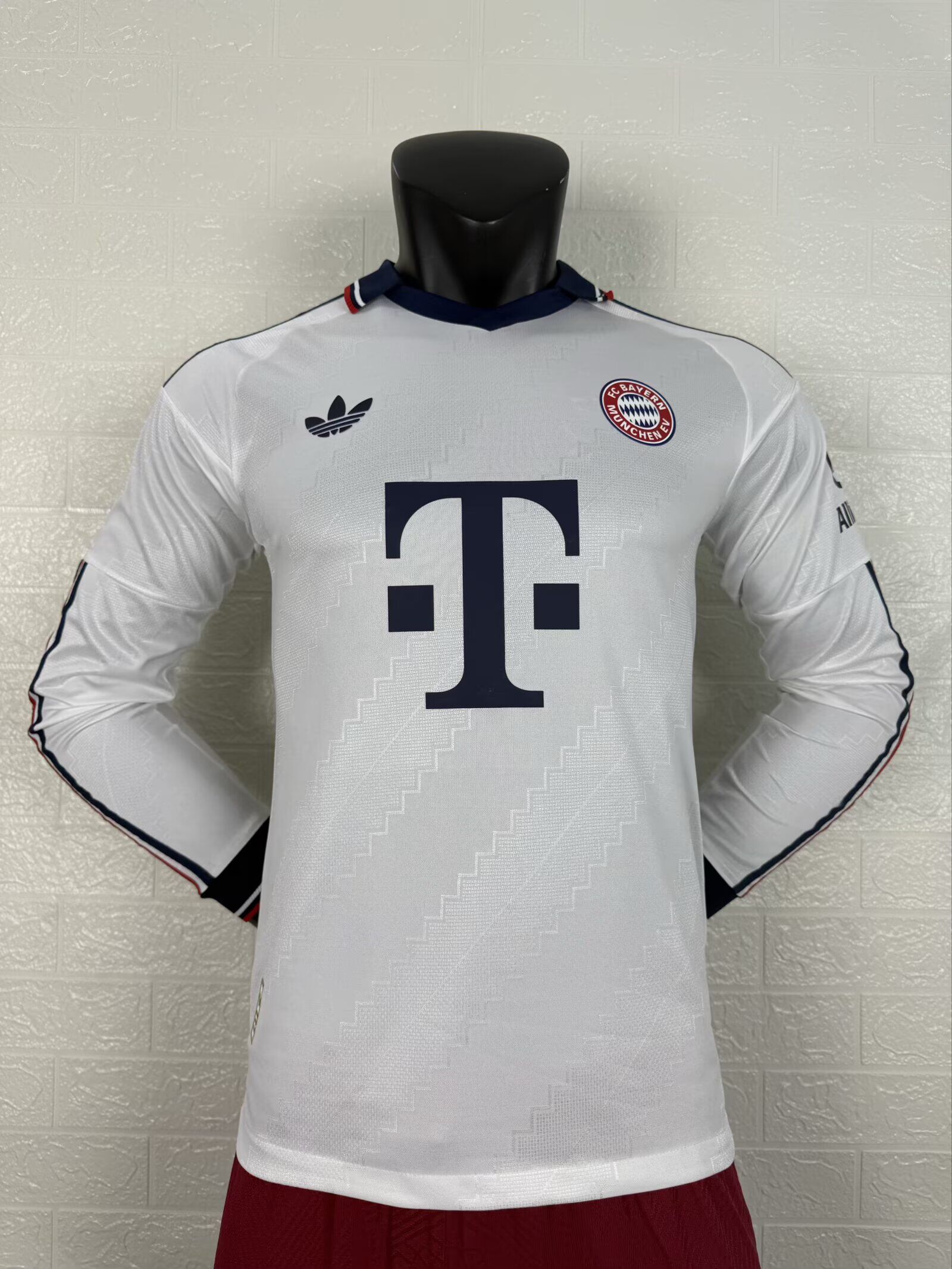 AAA Quality Bayern Munich 26/27 Away White Long Jersey(Player)